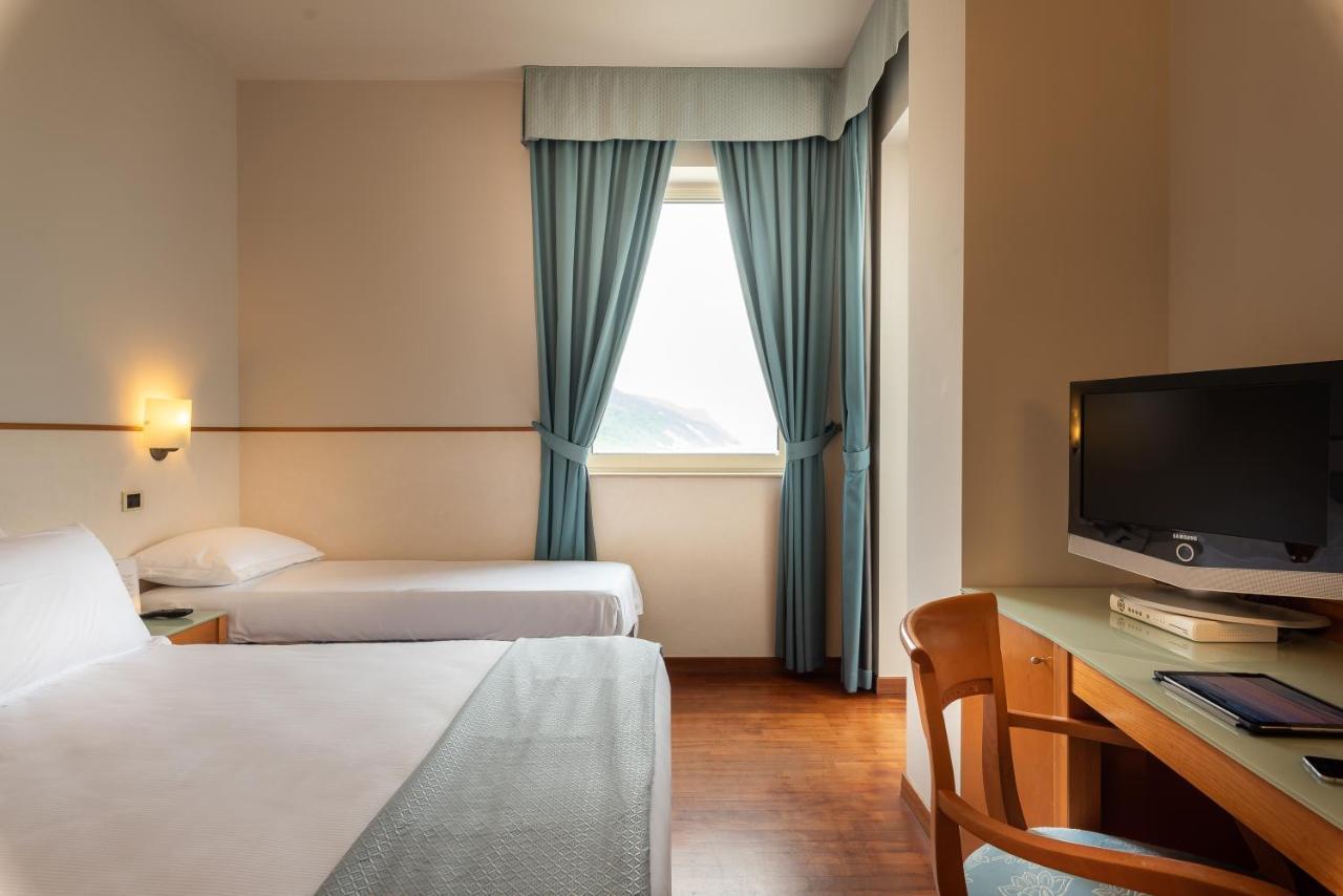 Hotel Baia Flaminia Pesaro Exteriér fotografie